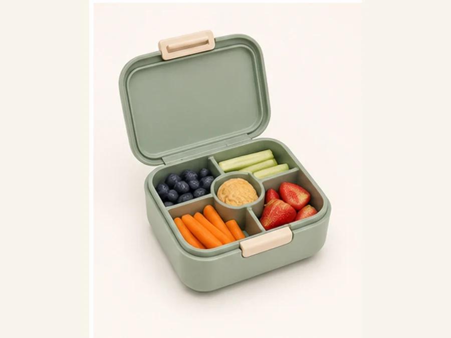 Auslaufsichere Snackbox für Kleinkind im Urlaub